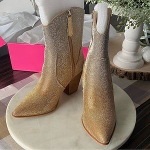 Hey Girl by Corkys “Selfie” Boots NIB